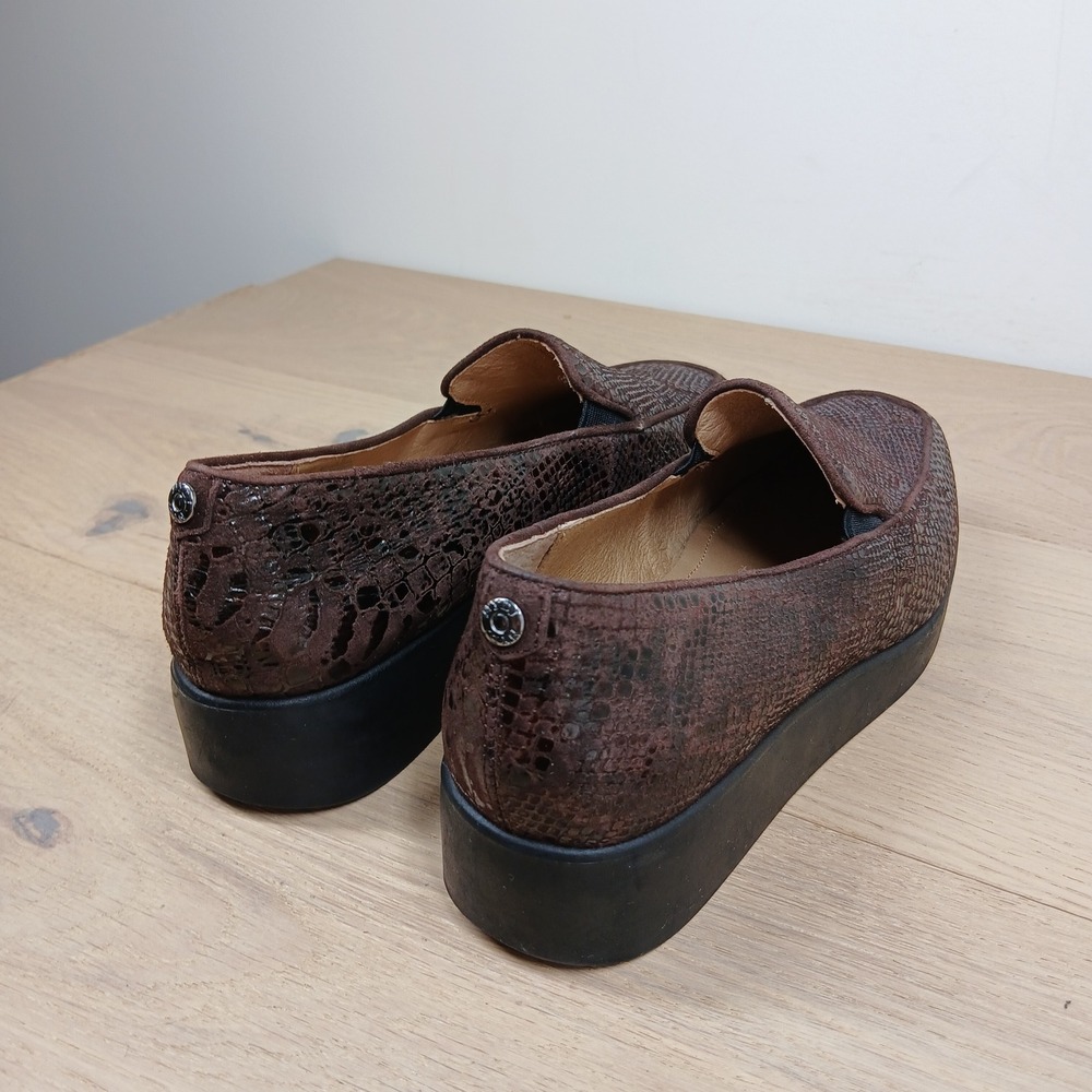 NYDJ Wedge Loafers Womens 8.5M Gira Brown Snakeskin Embossed Leather Platform - Picture 4 of 9